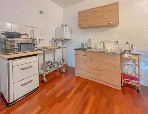 Cosy house with workplace, balcony and garden 30 min to Marienburg - 龙嫩贝格