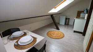 Appartements #5 Beau Studio renove, tout equipe, au calme, Mulhouse centre : photos des chambres