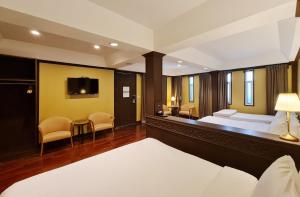 Phu Pha Phung Resort