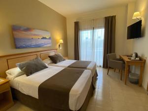 Twin Room room in Hotel Victoria Playa