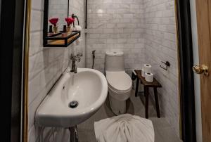 Luxury Industrial Flat 5 Mins from Nimman