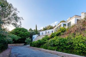 Spectacular views private villa Valtocado