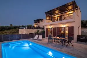 Brand new Villa Plyto - Amazing views - Heated pool - Elia