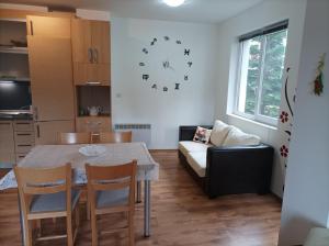 Apartment 2 Detelina Residence