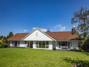 Grand Lodge - Ohakune Holiday Home - Raetihi