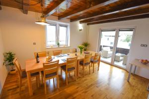 Holiday Home Toplica Natura with natural thermal Bath 