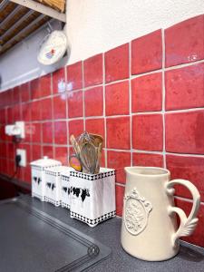 Duplex Loft with Terrace, Superb view of Port Guillaume, 7 minutes from the beach