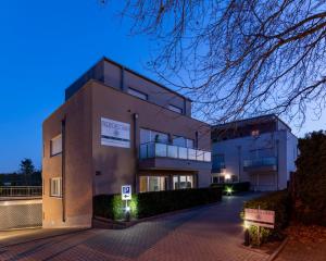 GLEUEL INN - digital hotel & serviced apartments & boardinghouse mit voll ausgestatteten Küchen