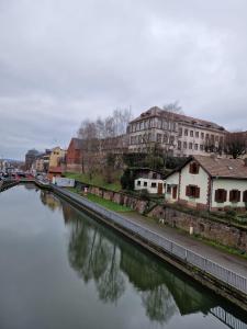 Appartements Superbe Loft Center of Saverne Bike Parking : photos des chambres