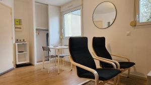 Appartements Studio calme proche centre : photos des chambres