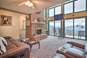Burnsville Home with Deck and Panoramic Mountain Views - Busick