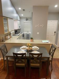 Penthouse suite at Holiday Hills Book today