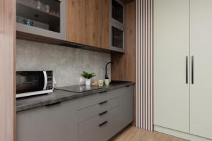 Cozy Studio Apartment Kolorowa Warsaw Ursus by Renters