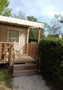 Campings La Roque d'Antheron - Mobile-home - 6 pers - 3 ch - Piscine : photos des chambres