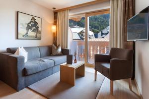 Suite with Balcony room in Hotel Trofana Alpin