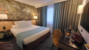 Hotels Hotel Paris Neuilly : photos des chambres