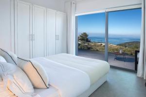 Eliandreia Luxury Villas