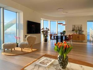 Amazing sea view apartment