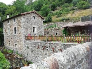 Maison d hôtes entre rivière et nature