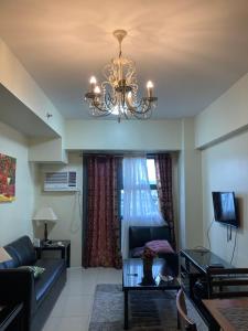 Horizons 101 in Mango Avenue