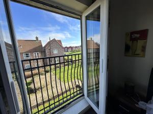 Meadowside Apartment