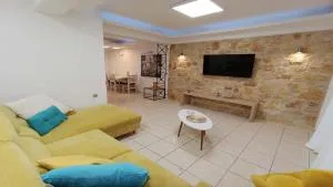 Anastasia Luxury Suites by Xenius Zeus in Nea Flogita - Flogita