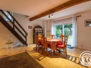 Maisons de vacances Gite Saint-Clement-de-la-Place, 4 pieces, 6 personnes - FR-1-622-51 : photos des chambres