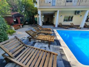 Villa Isabella with private heated pool