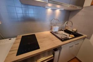 Studio of 30m with nice view on the sea