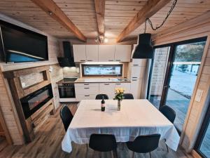 HIŠA ZIMAZAKON BLOKE 