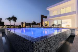 Sea Pearl Beachfront Villas - Anemone