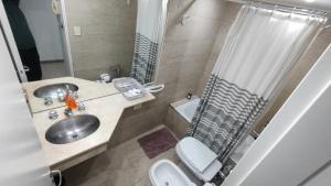 Depto. Corrientes 820, a metros del Obelisco