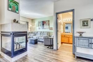 Golden Pheasant Nook