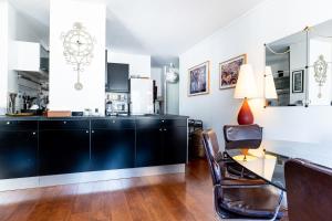 Aux portes de la vieille ville