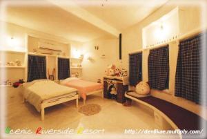 Scenic Riverside Resort