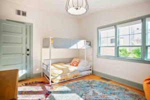 Quail Cottage Clarkdale-Renovated Historic Cottage Sedona Jerome Wineries