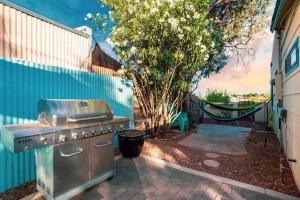 Quail Cottage Clarkdale-Renovated Historic Cottage Sedona Jerome Wineries