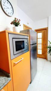 atico con gran terraza a 500m del mar