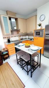 atico con gran terraza a 500m del mar