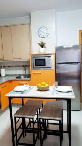 atico con gran terraza a 500m del mar