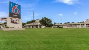 Motel 6-Pulaski, TN - Pulaski