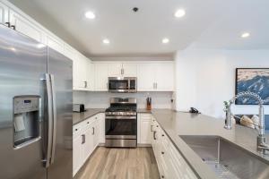 Bear Creek Lodge 207 by Alpine Lodging Telluride