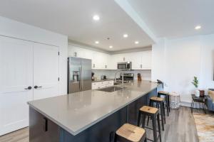 Bear Creek Lodge 207 by Alpine Lodging Telluride