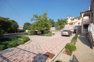 Family friendly apartments with a swimming pool , Krk - 20500