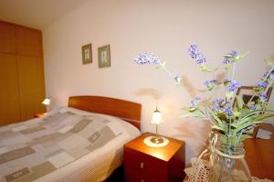 Family friendly apartments with a swimming pool , Krk - 20500