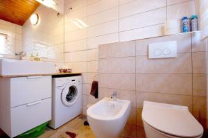 Apartments with parking space Vantacici, Krk - 20507