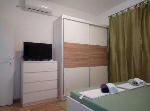 Apartments with parking space Kastel Stafilic, Kastela - 20694