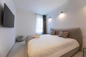 Apartments with parking space Vantacici, Krk - 20665