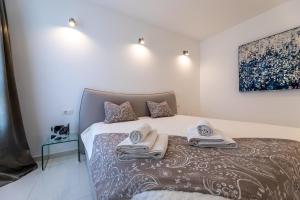 Apartments with parking space Vantacici, Krk - 20665