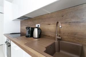 Apartments with parking space Vantacici, Krk - 20707